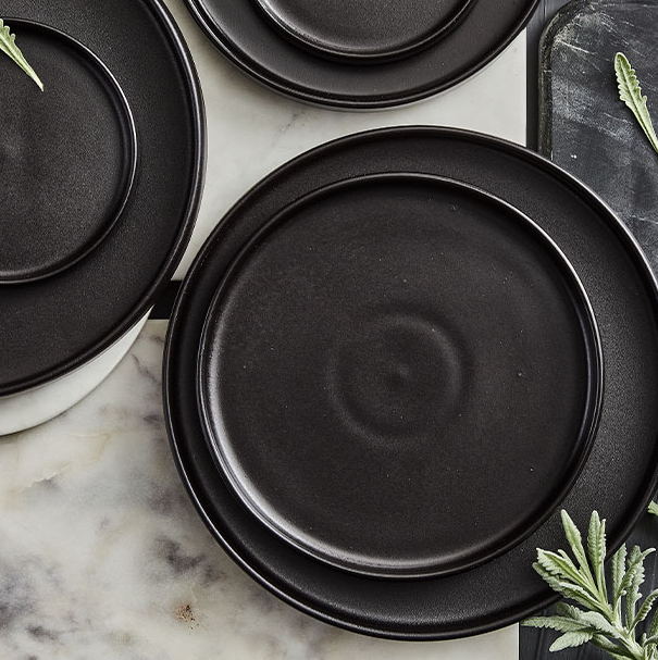 Rental Onyx Stoneware