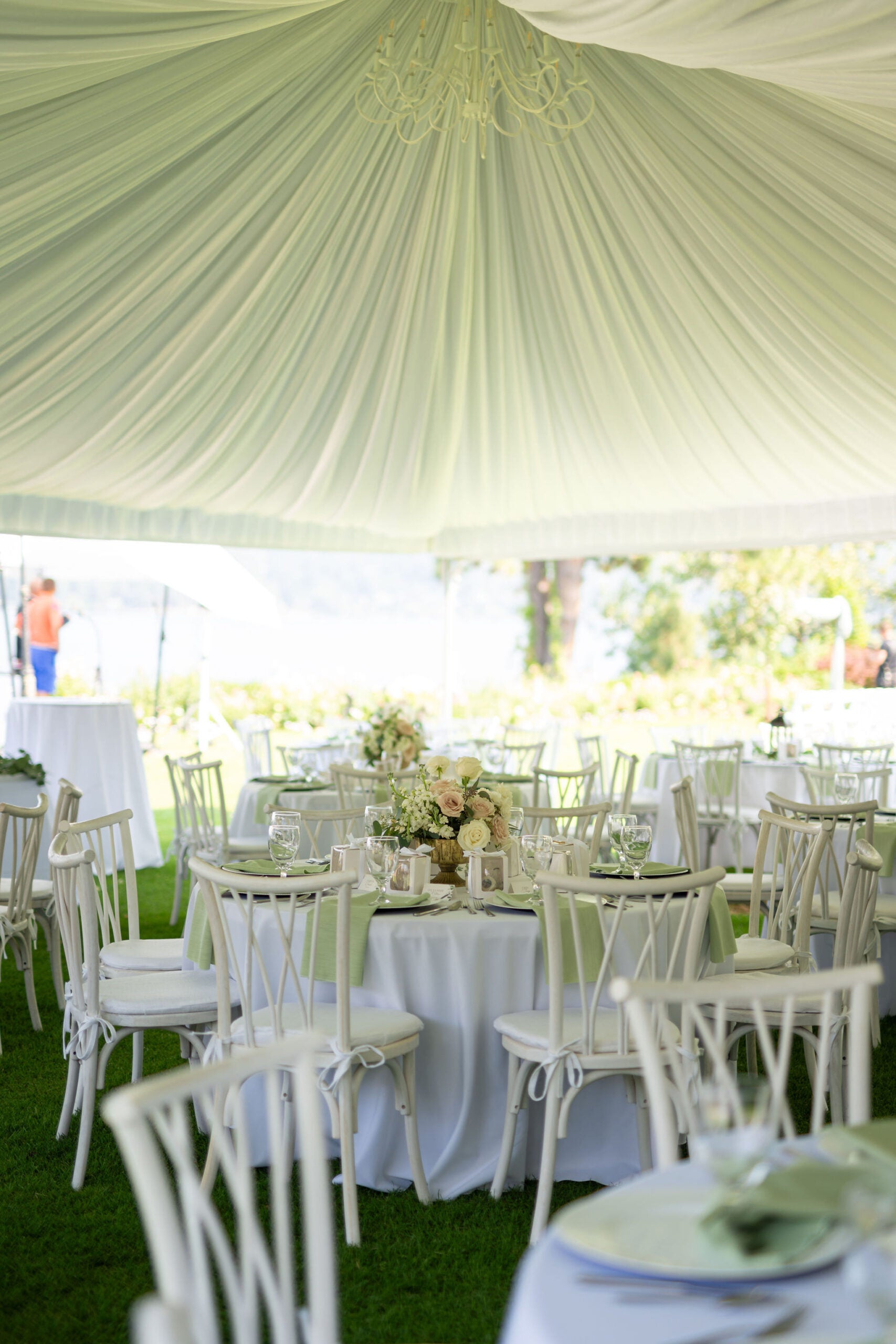 willow.frame tent liner.white chantelle chand